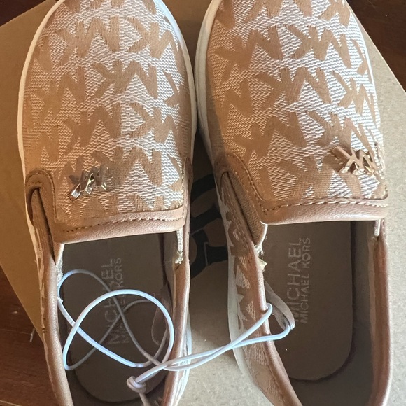 Toddler Michael Kors Slip-on Shoes - Picture 4 of 4